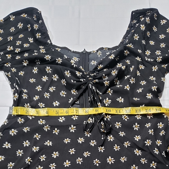 SHEIN Daisy dress Large 100%polyester - Picture 7 of 8